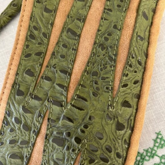 Clutch Purse Green Faux Croc Design/Beige Suede - Picture 2 of 5